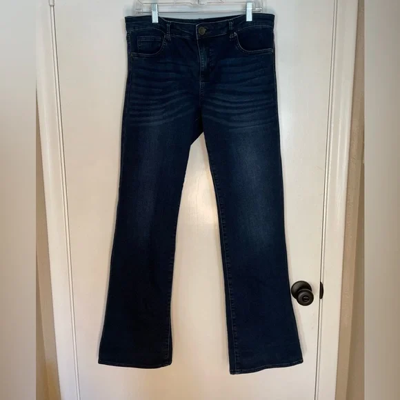 Kut from the Kloth Jean Flare Baby Bootcut - Picture 3 of 9